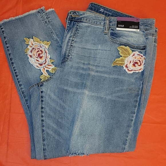 Ankle Length Jeggings - Picture 1 of 6